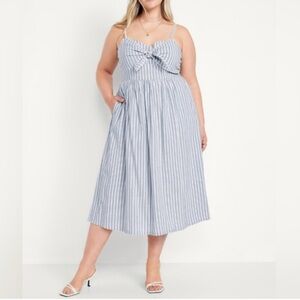 Old Navy Fit & Flare Tie-Front Seersucker Midi Dress